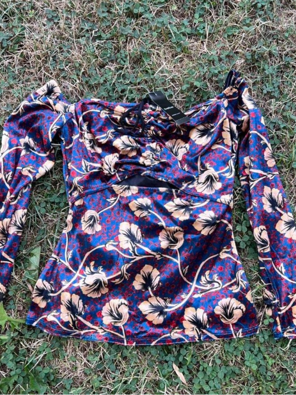 bebe Blue Floral Long Sleeve Blouse with Cream Flowers
